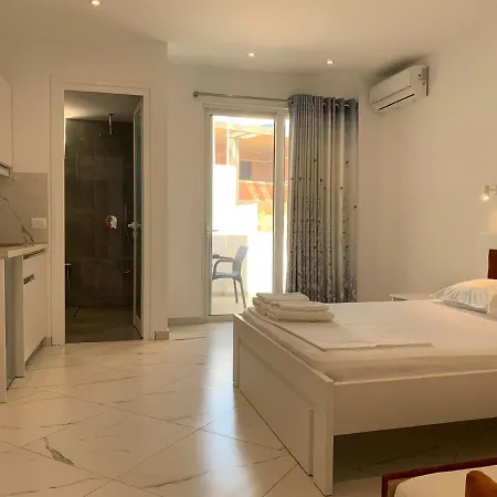 Rea Guest house Ksamil